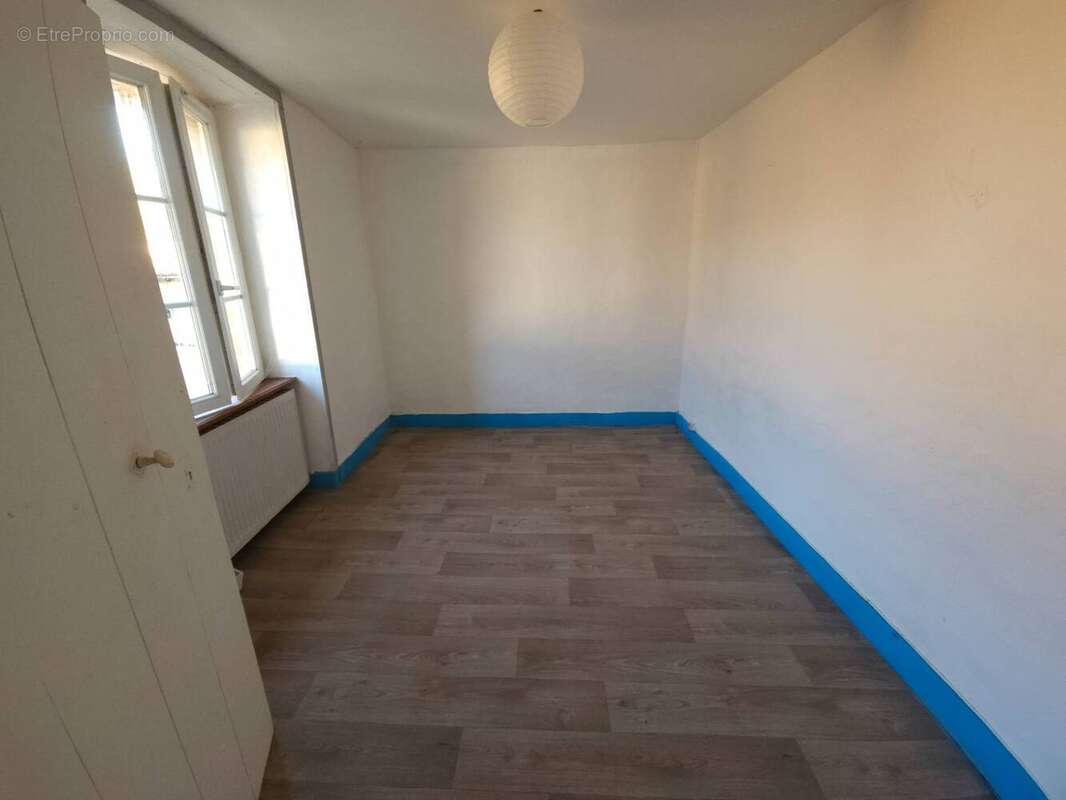 Maison à PEYRILHAC