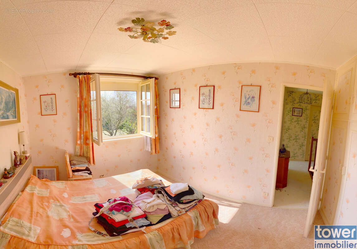 Maison à DEMOUVILLE