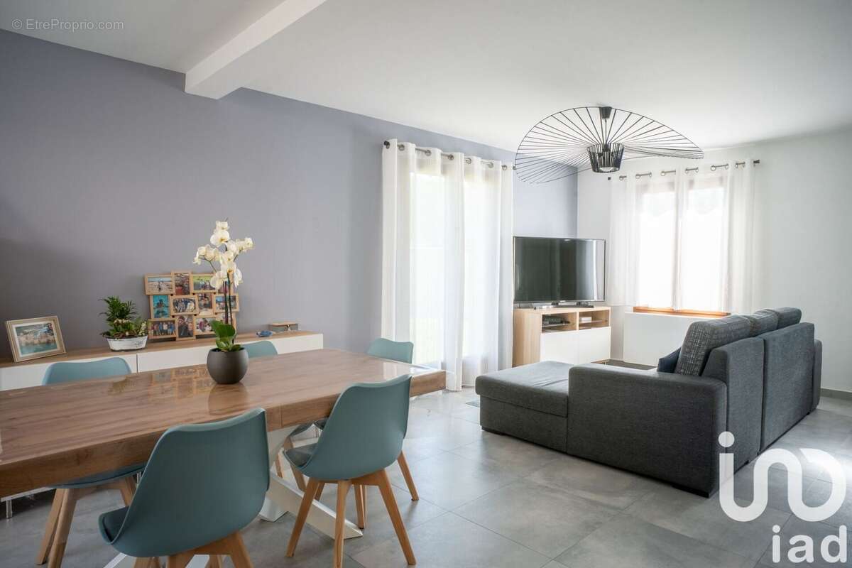 Photo 3 - Maison à BEAUCHAMP