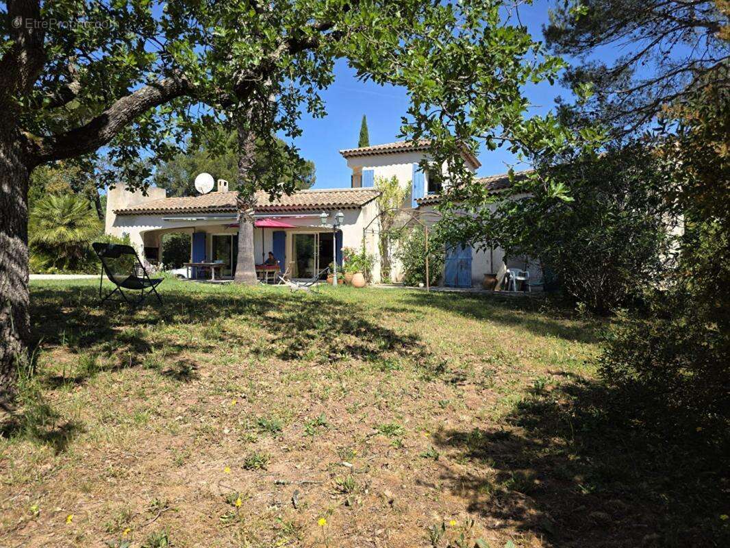 Maison à LE CANNET-DES-MAURES
