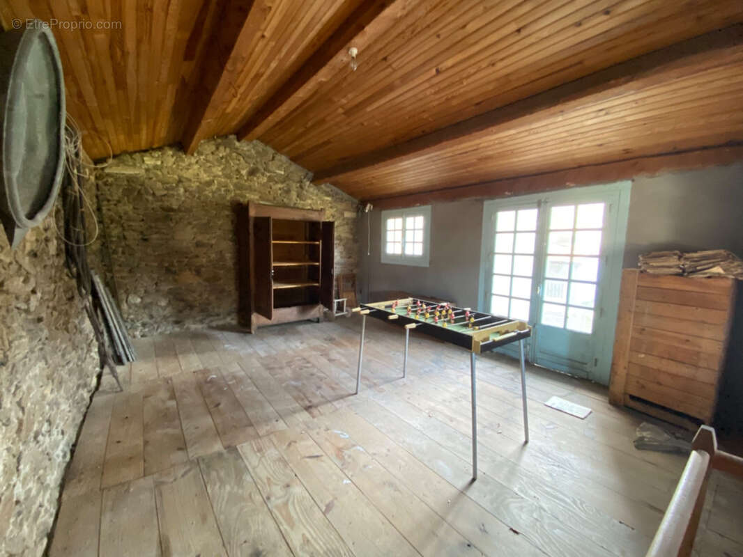 Maison à SAINT-ALYRE-D'ARLANC