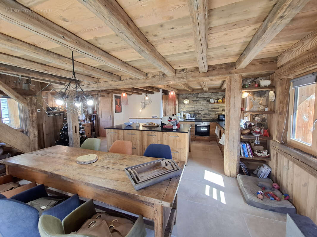 Maison à LA PERRIERE