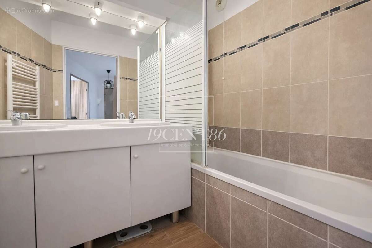 Appartement à LYON-8E