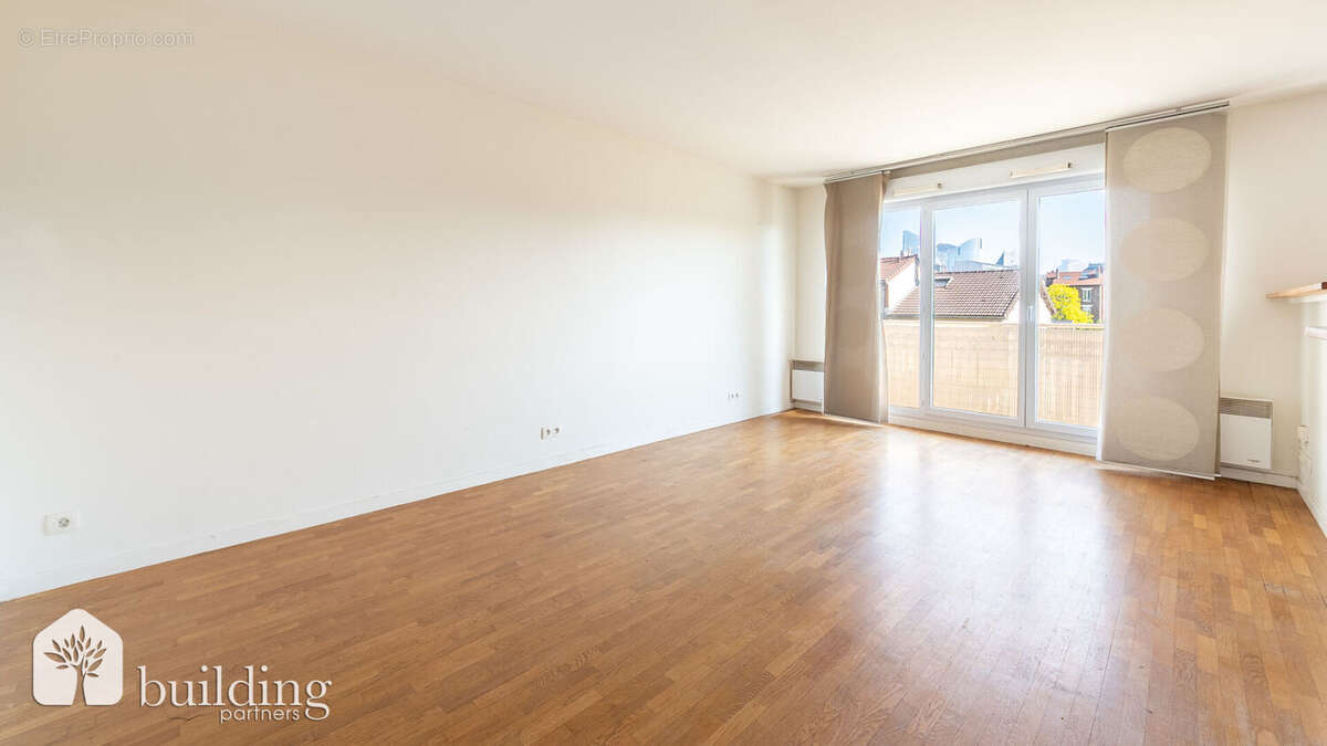 Appartement à SURESNES