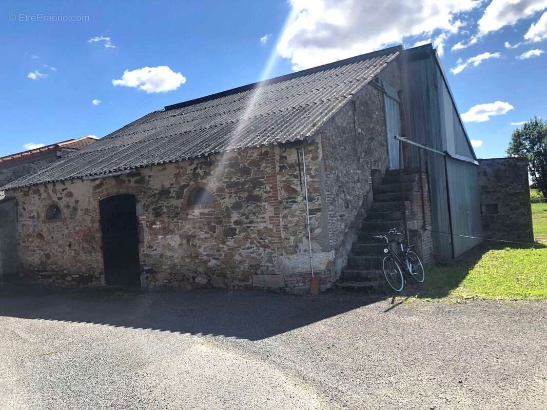 Maison à LA TOURLANDRY