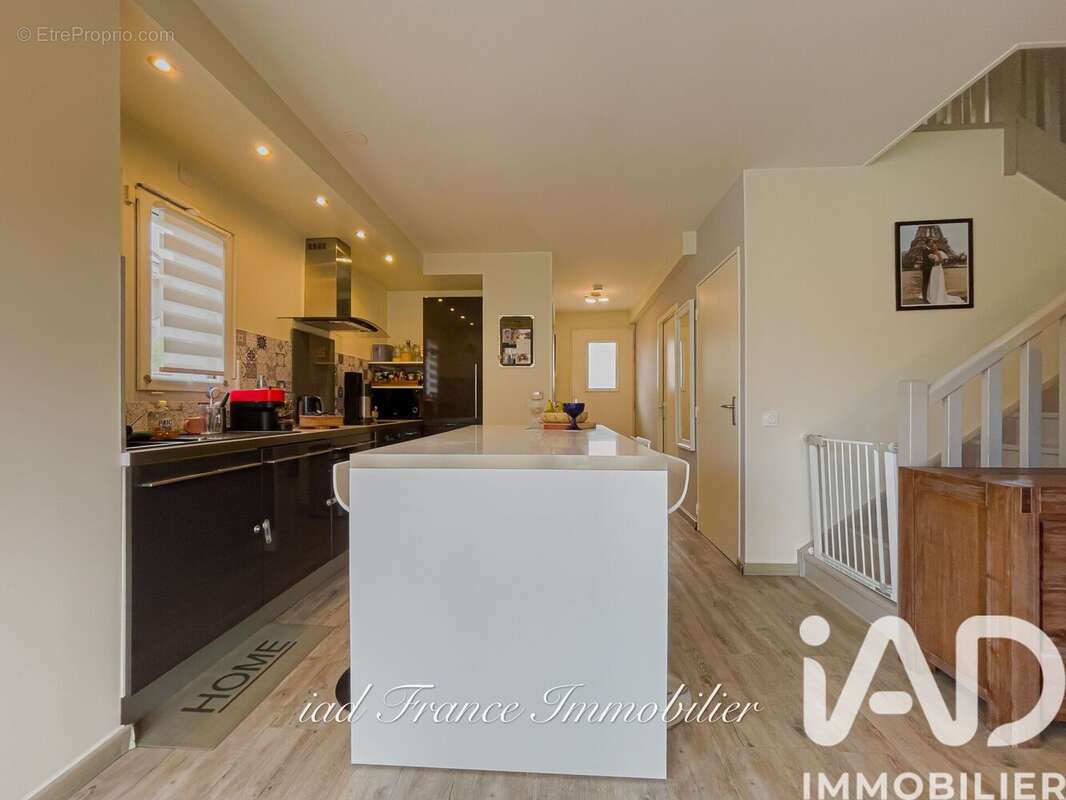 Photo 8 - Maison à MORAINVILLIERS