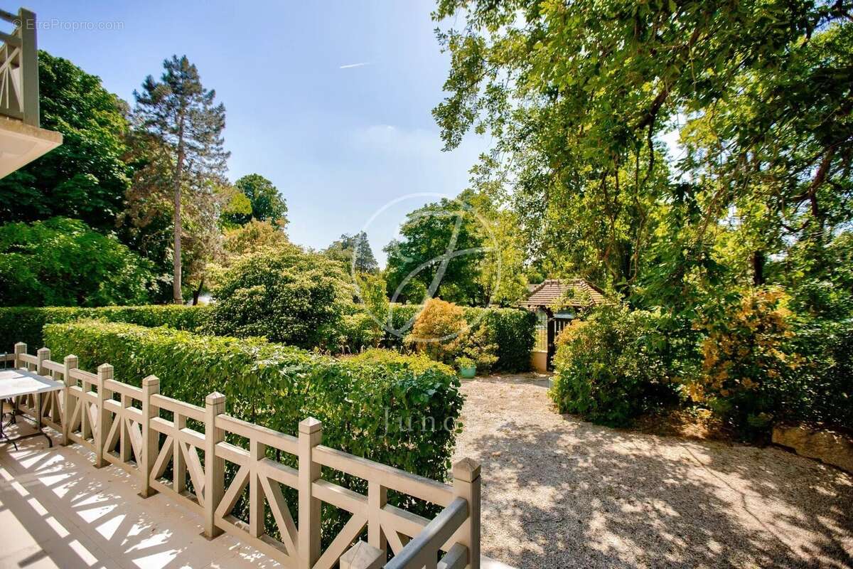 Maison à LE VESINET