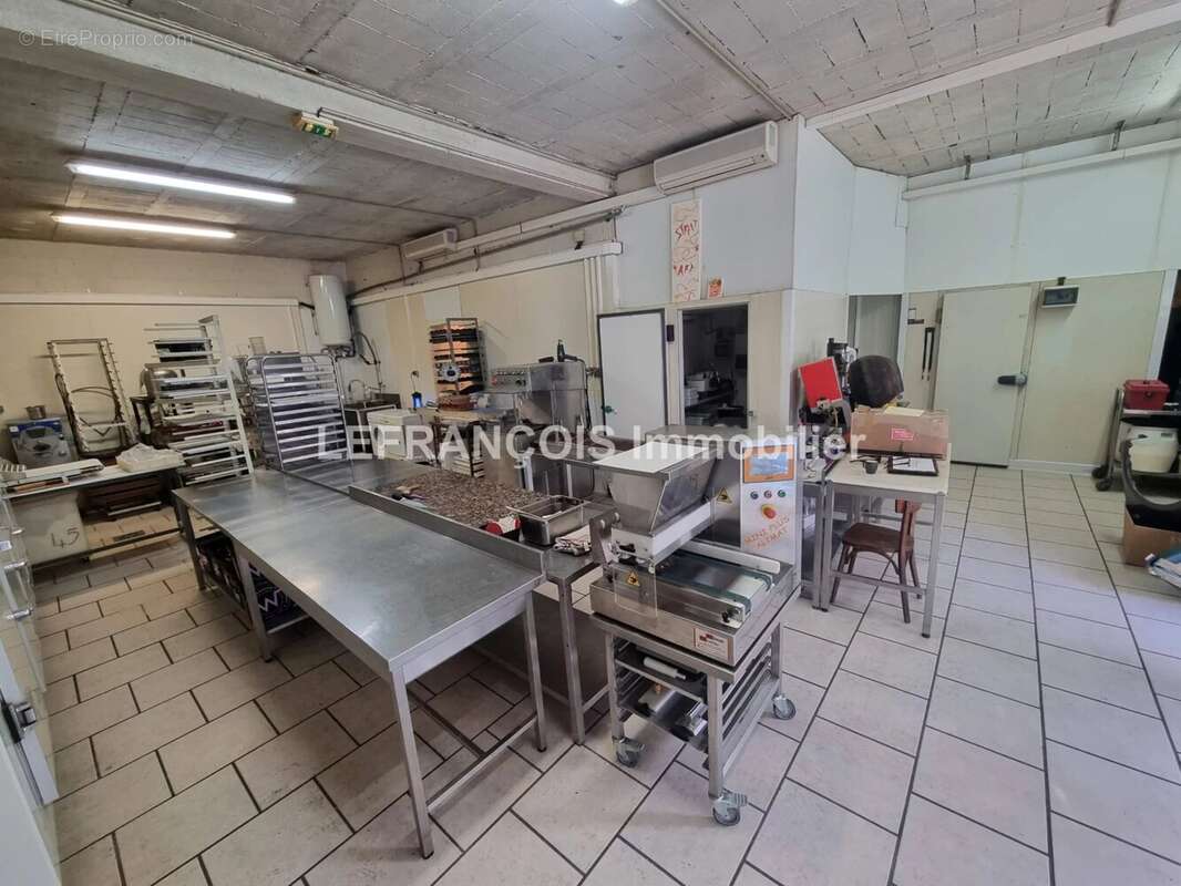 Commerce à PEYMEINADE