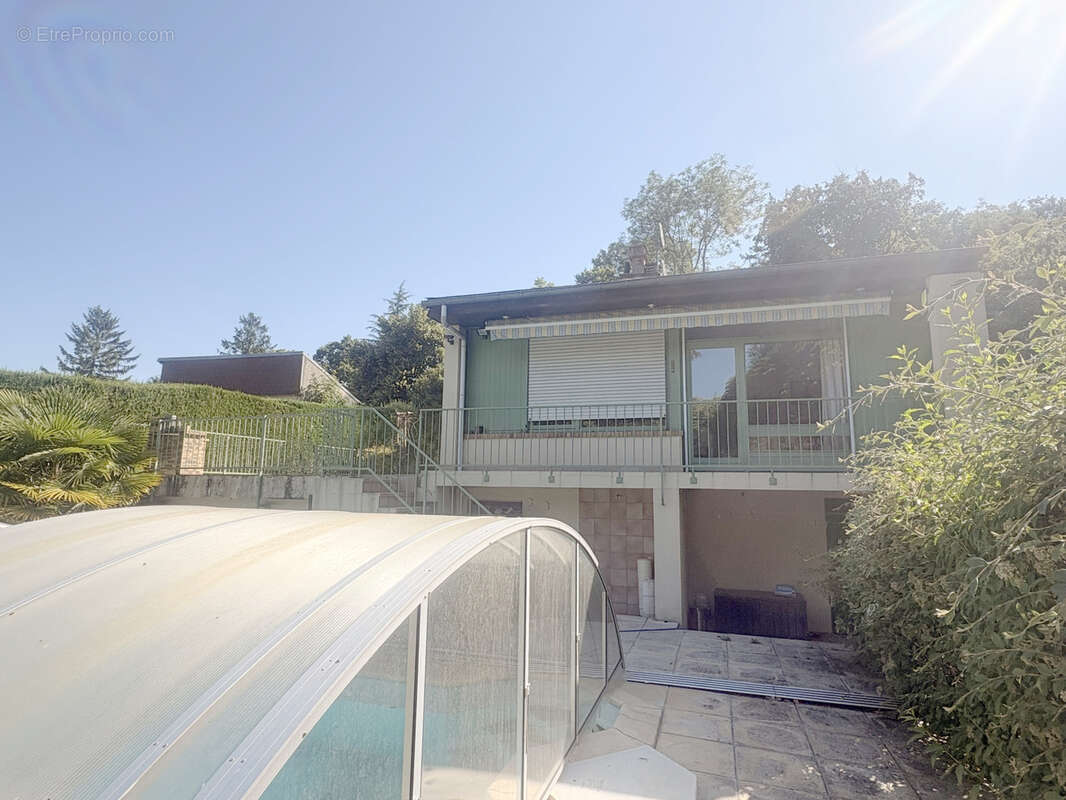 Maison à MERU