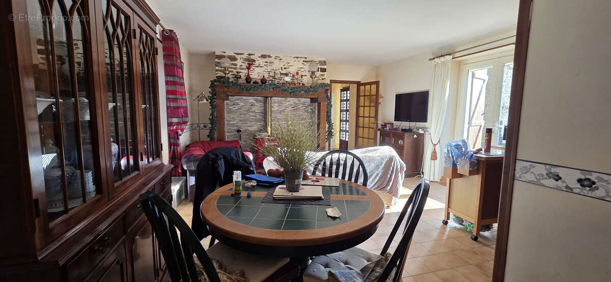 Maison à LUBERSAC