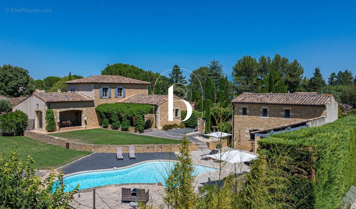 Maison à UZES