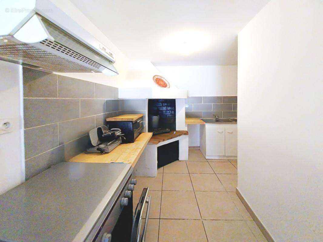 A vendre : Maison de Village rénovée avec garage au cœur de Sérignan - photo 9