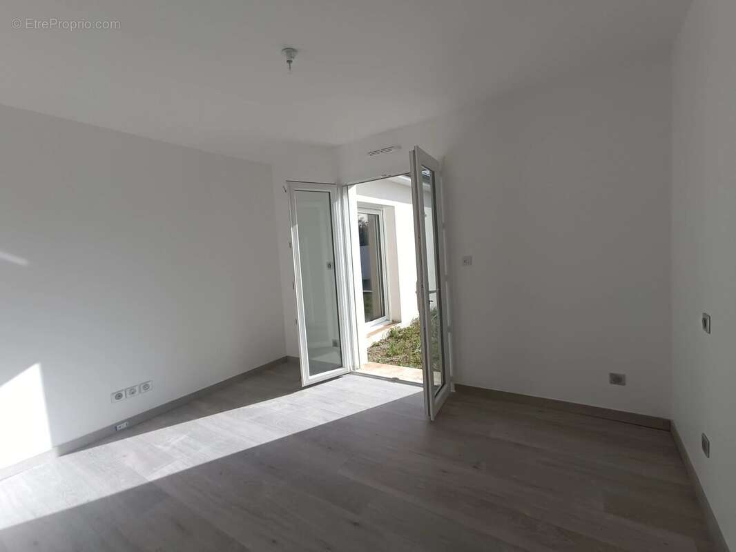 Maison à RUELLE-SUR-TOUVRE