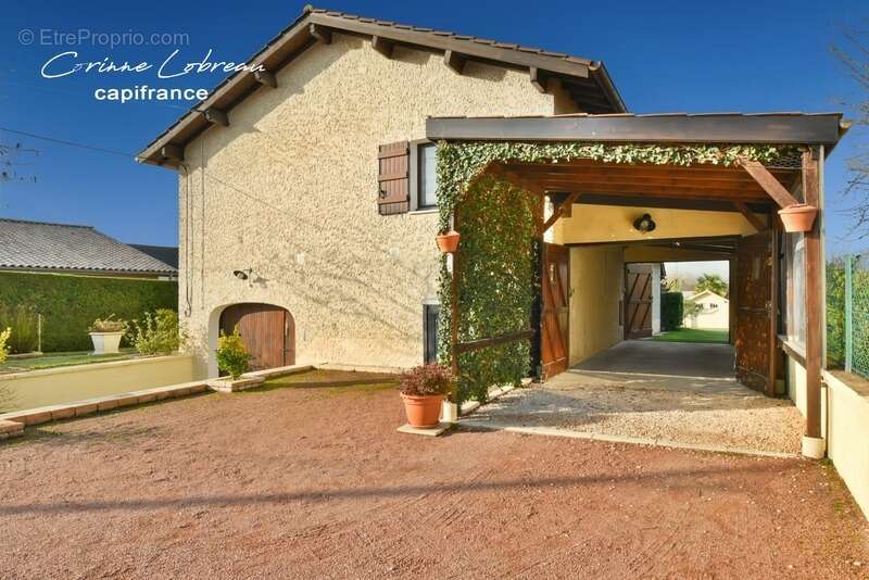 Maison à REPLONGES