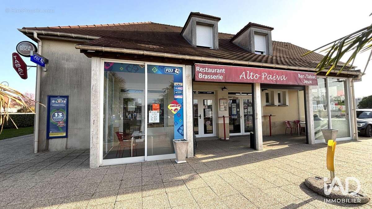 Photo 2 - Commerce à GOMETZ-LA-VILLE