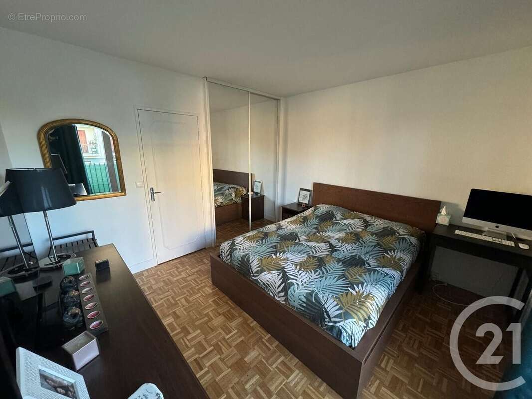 Appartement à SAINT-MAUR-DES-FOSSES