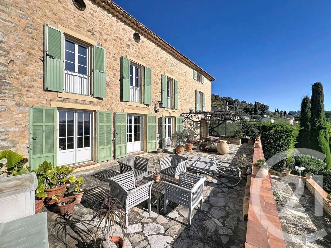 Maison 162 m² à Mougins  - photo 3