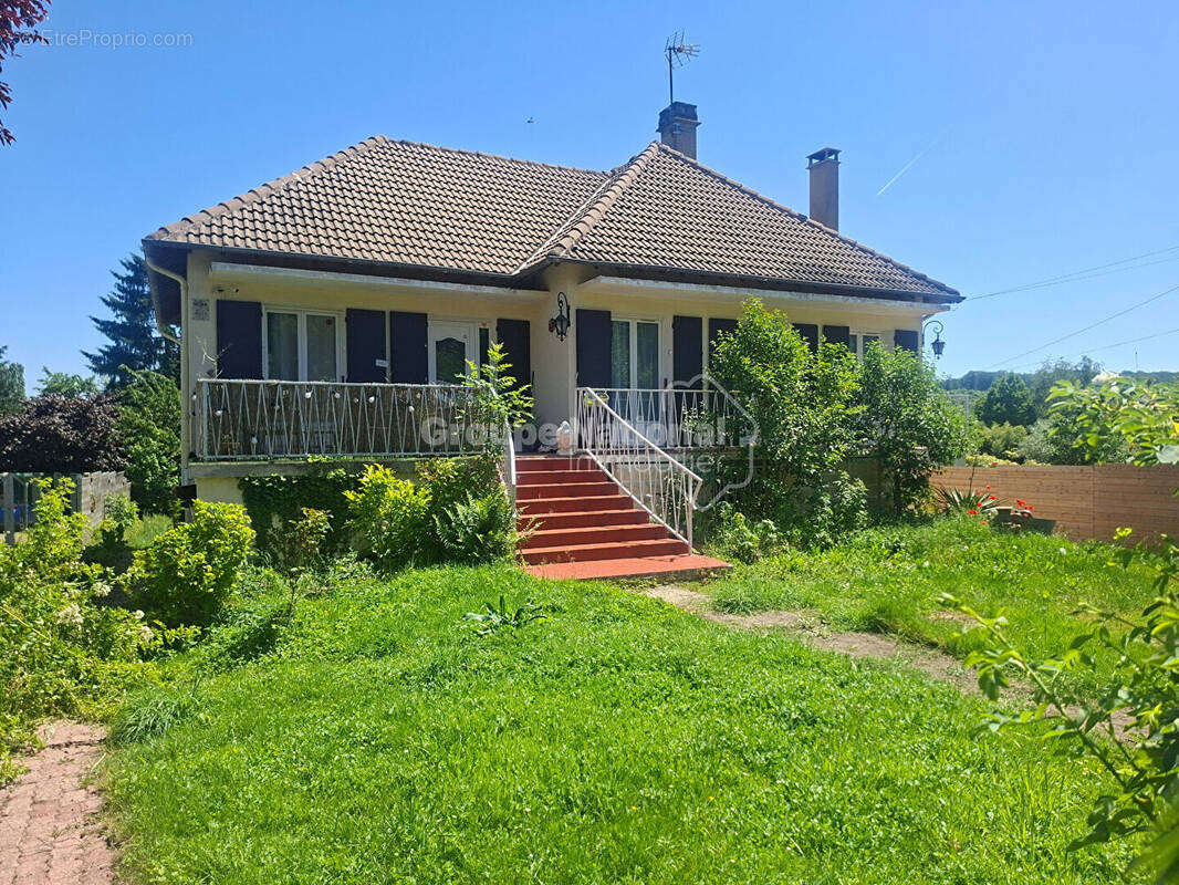 Maison à CHAUVRY