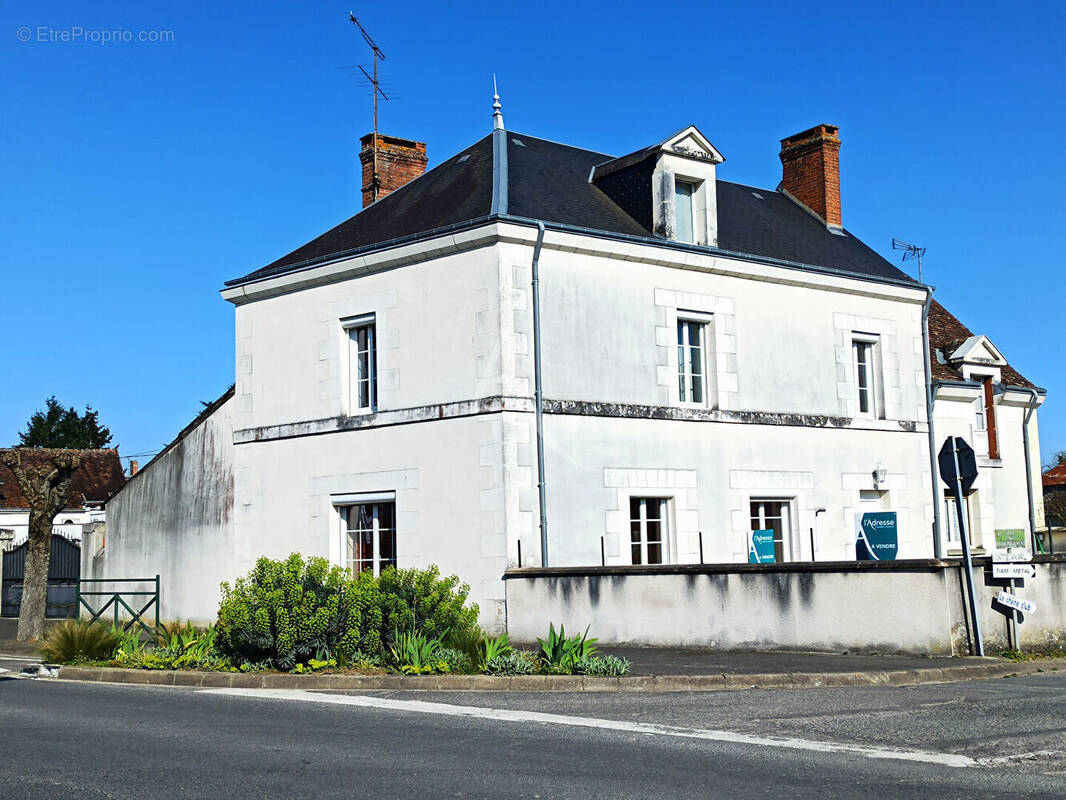 Maison à NOYERS-SUR-CHER