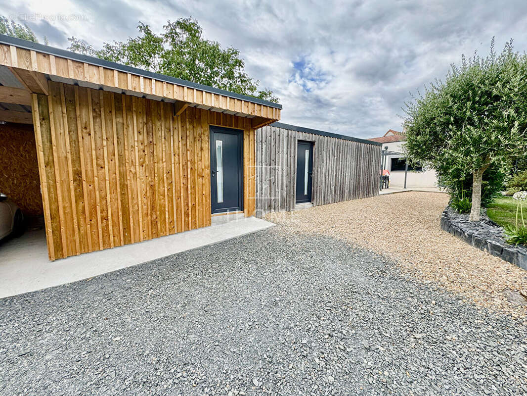 Maison à ROEZE-SUR-SARTHE