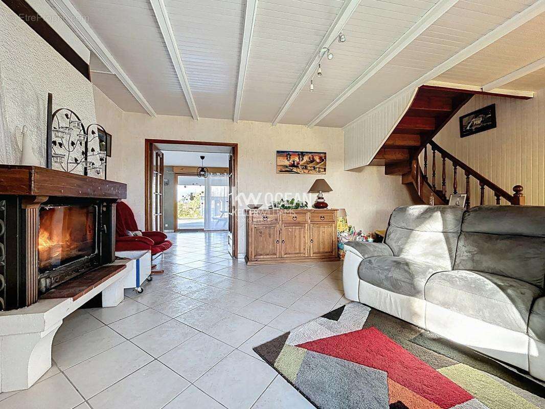 Maison à BEUZEC-CAP-SIZUN