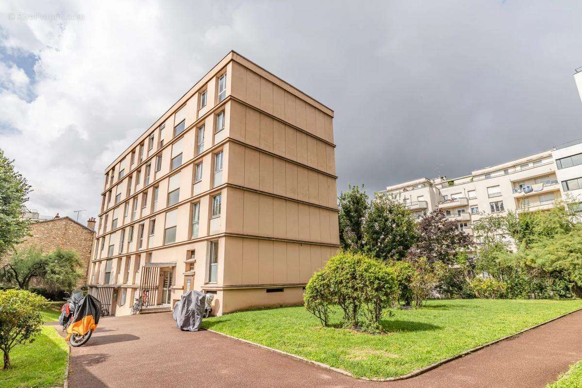 Appartement à MONTROUGE