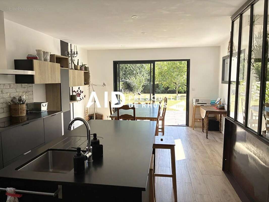 Maison Surzur 6 pièce(s) 150 m2 - photo 3