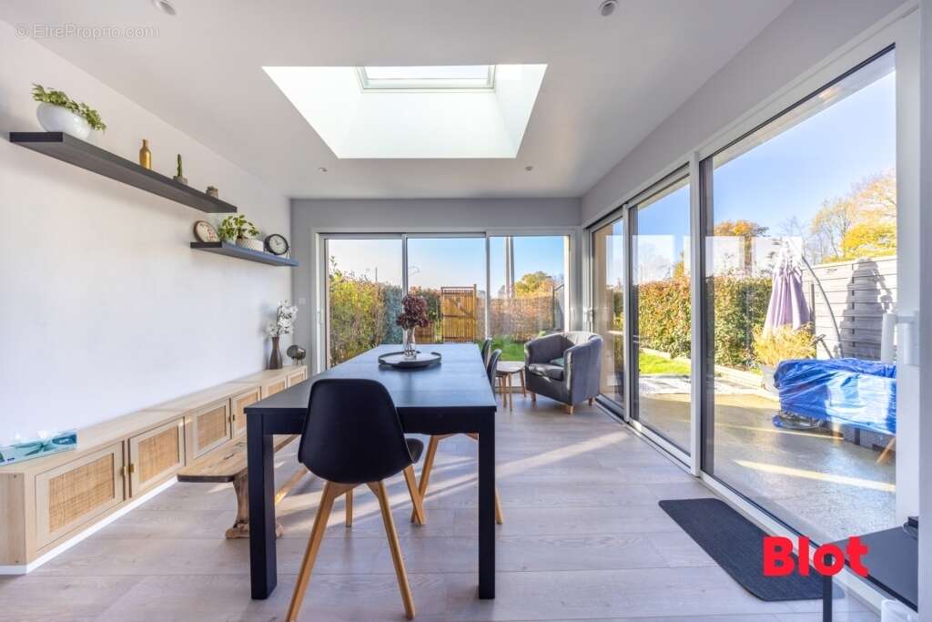 Maison à SAINT-JOUAN-DES-GUERETS