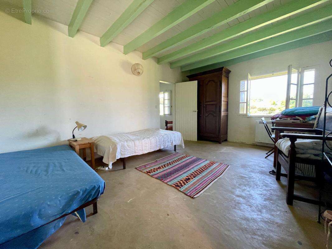 Maison à LE BUISSON-DE-CADOUIN