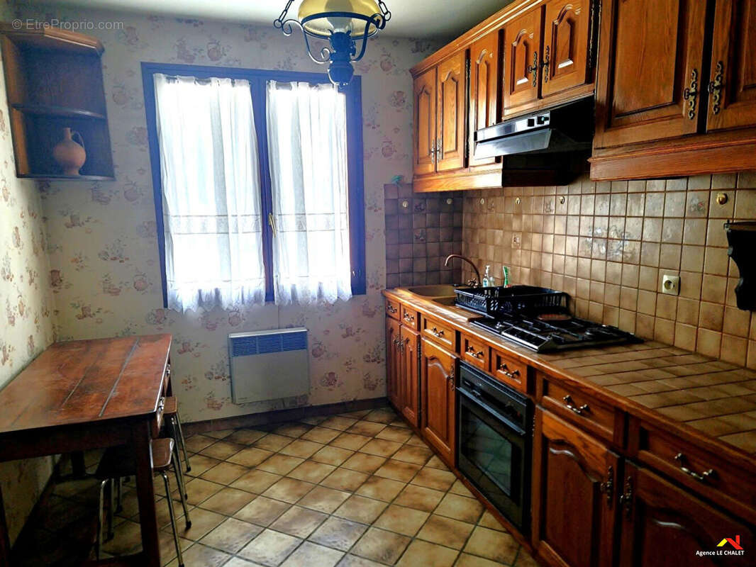 Maison à VILLENEUVE-LE-ROI