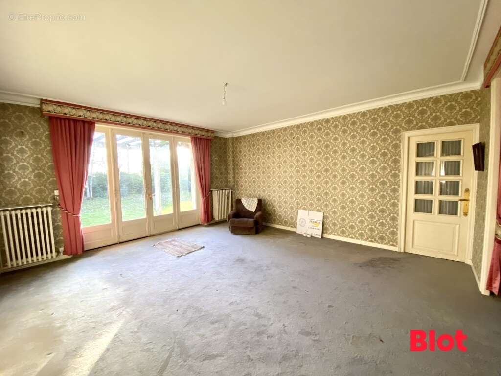 Maison à SAINT-MEEN-LE-GRAND