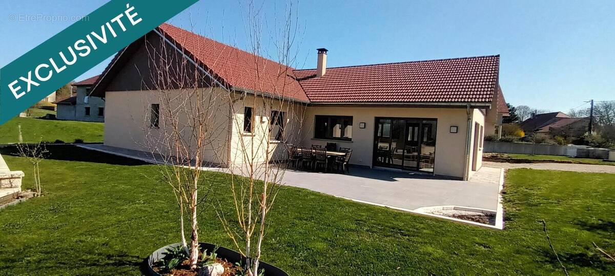 Photo 1 - Maison à AMANCEY