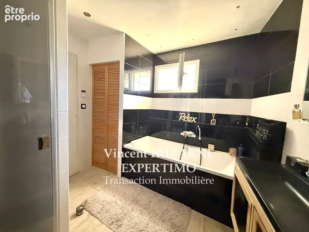 Maison Charentaise, 4 chambres, Garage et Jardin - photo 13