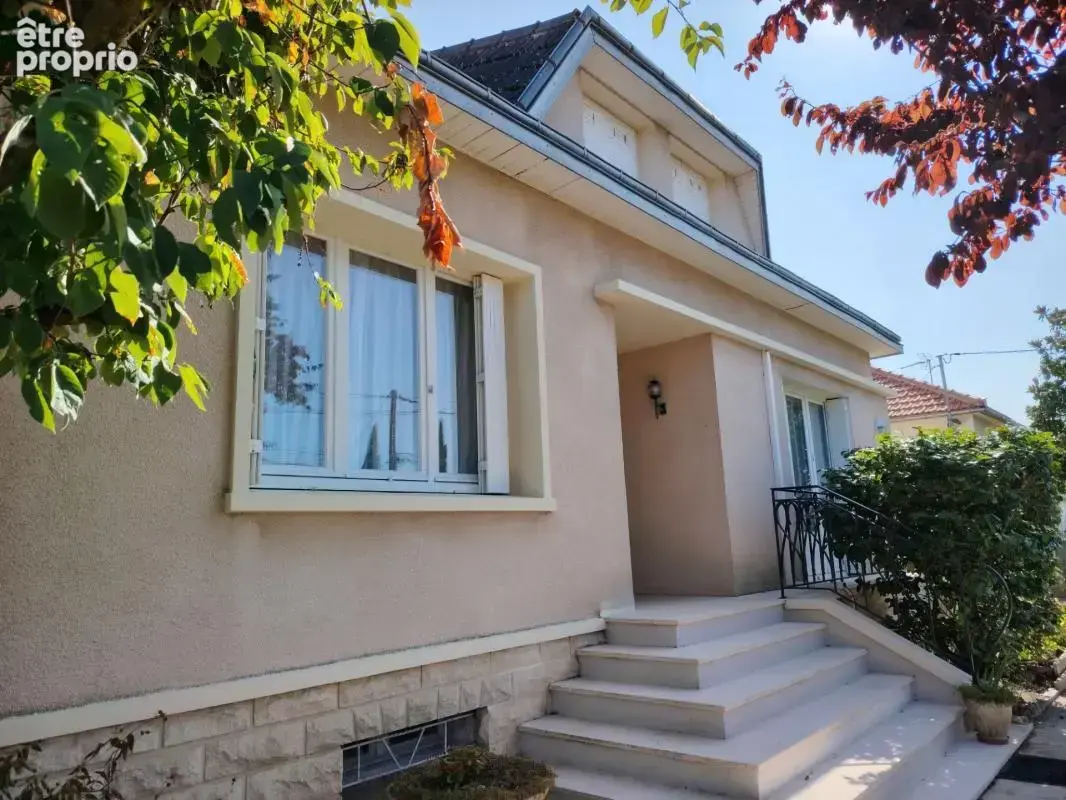 Maison Familiale de 137 m² avec sous-sol à 5 minutes de Chatellerault sur un Terrain de 1530 m² - photo 3