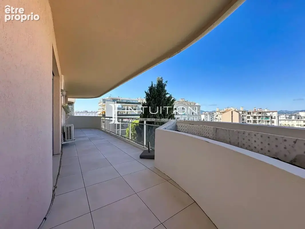 Cannes - Basse Californie : Vaste appartement toit terrasse avec garage - photo 25