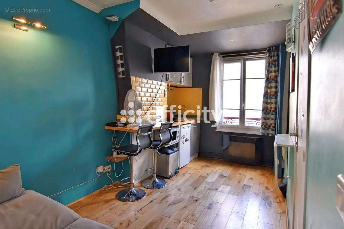 Appartement à PARIS-8E
