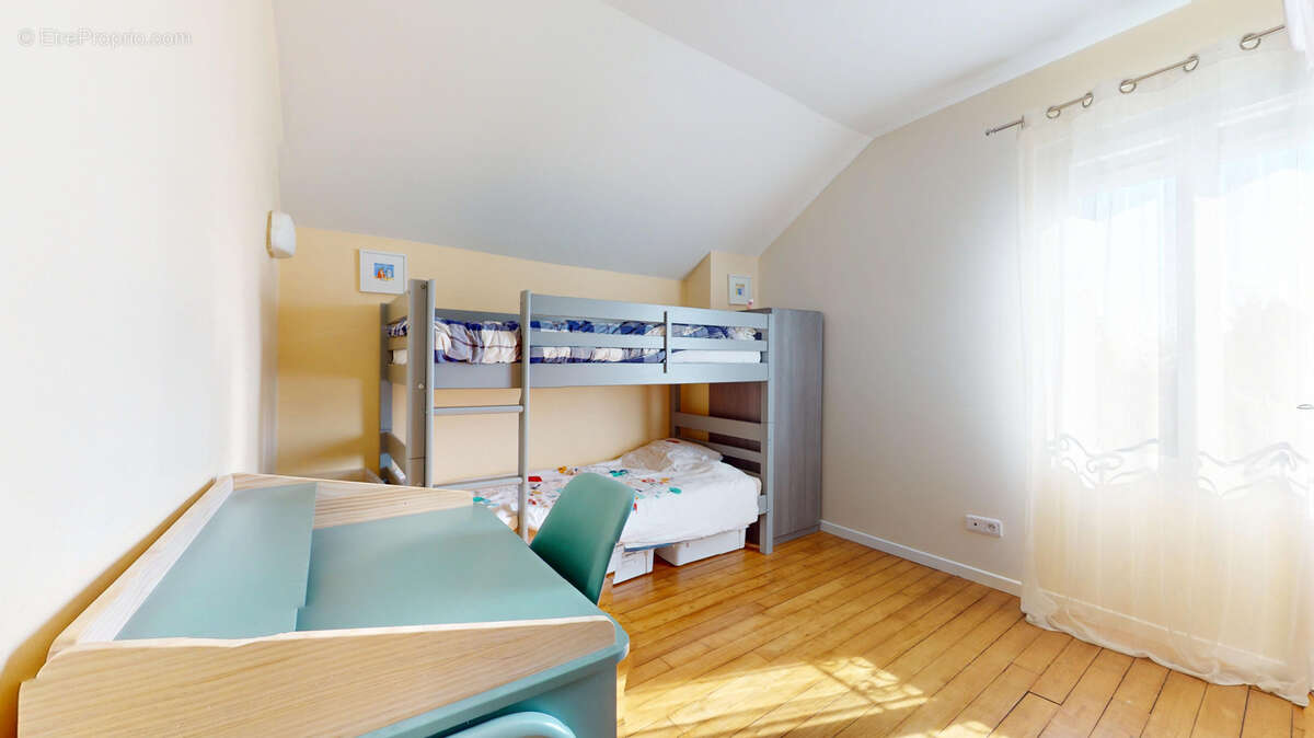 Maison à MONTIGNY-LES-CORMEILLES