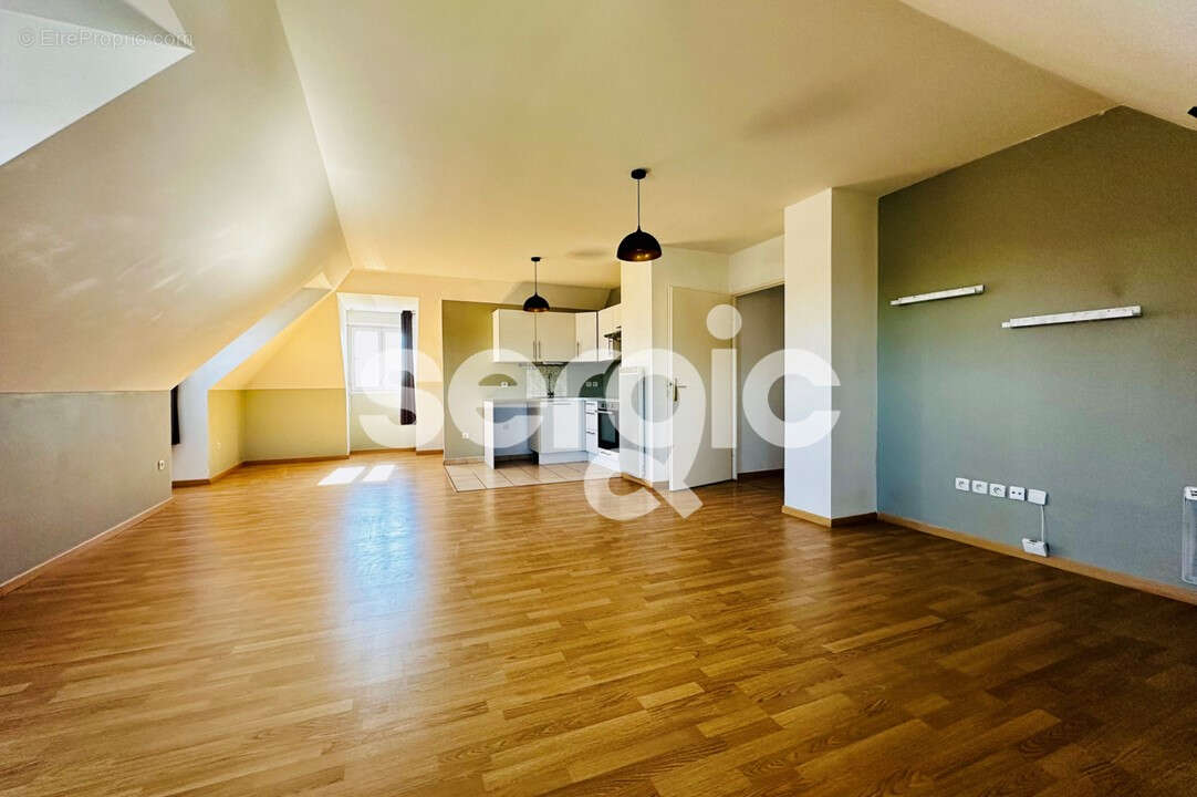 Appartement à MAGNY-LE-HONGRE