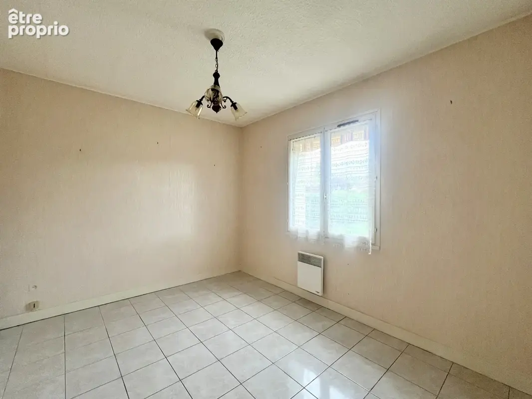 Maison de plain pied a sainte gemme moronval - photo 10