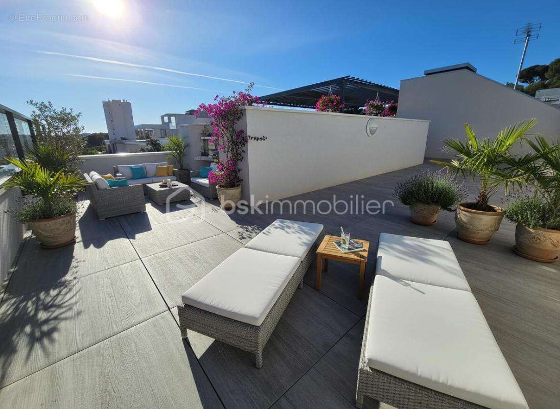 Appartement à CARRY-LE-ROUET