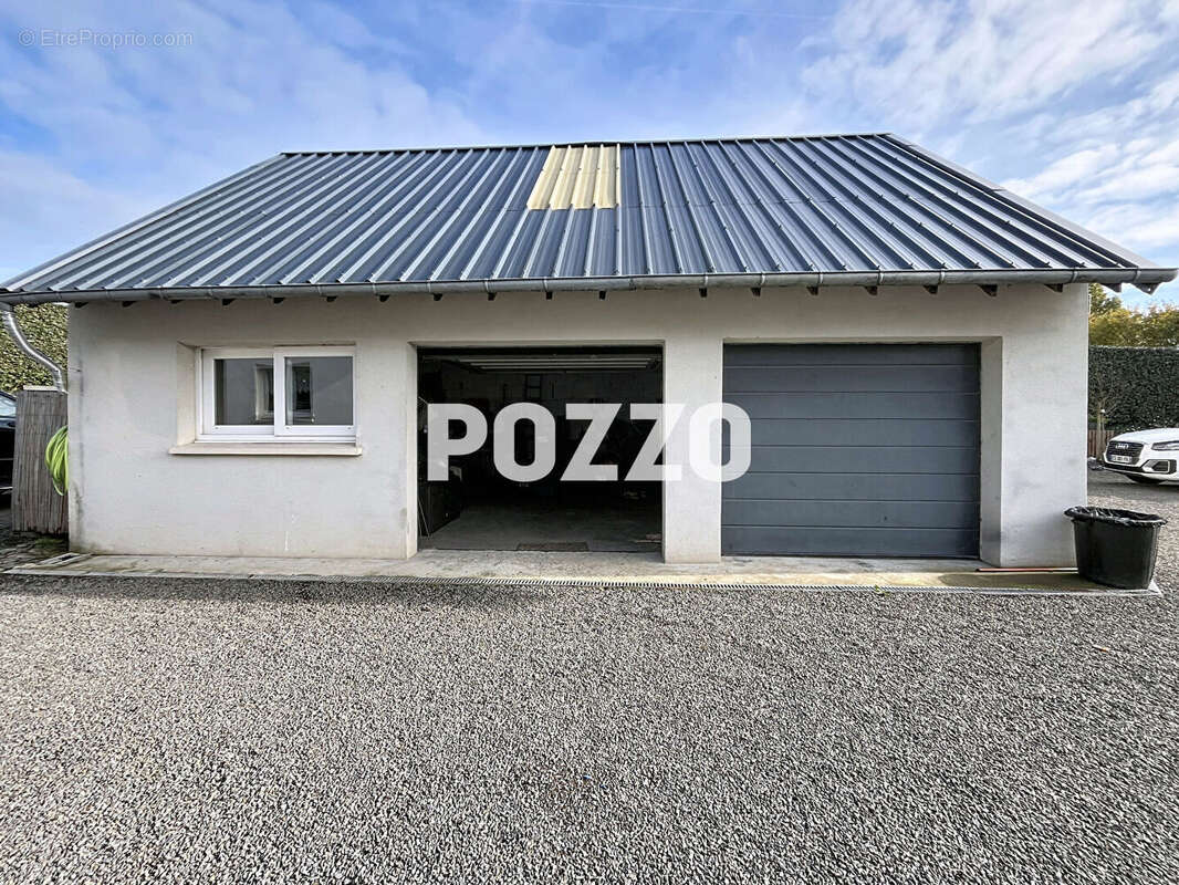 A Vendre - Cuves - Maison 6 pièce(s) 215 m² - photo 18