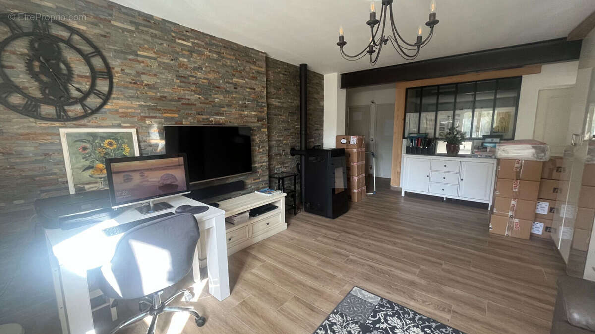 Maison à NANS-LES-PINS