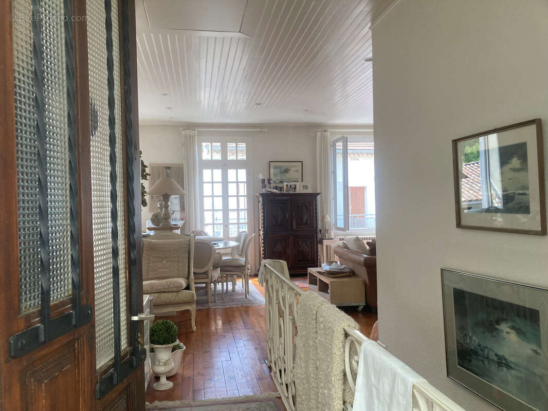 Axat, maison 3 chambres, grand séjour, terrasse, véranda, garage. - photo 20