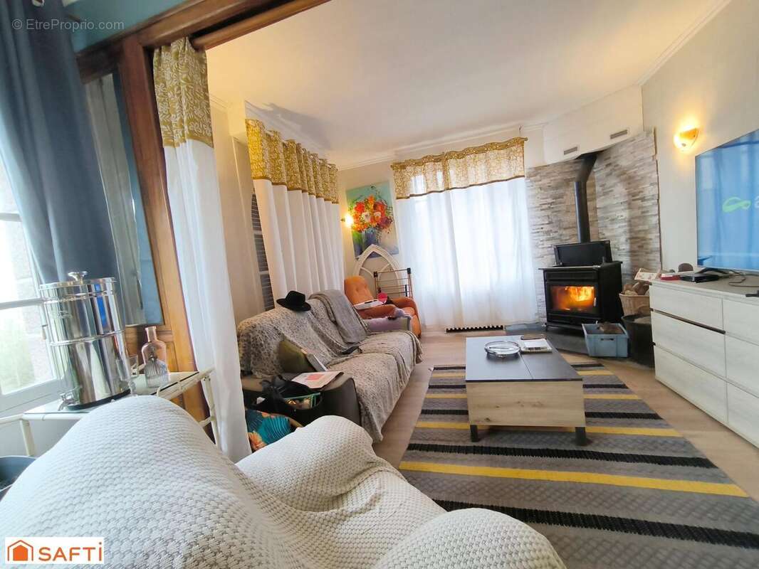 Photo 3 - Maison à BELLE-ISLE-EN-TERRE