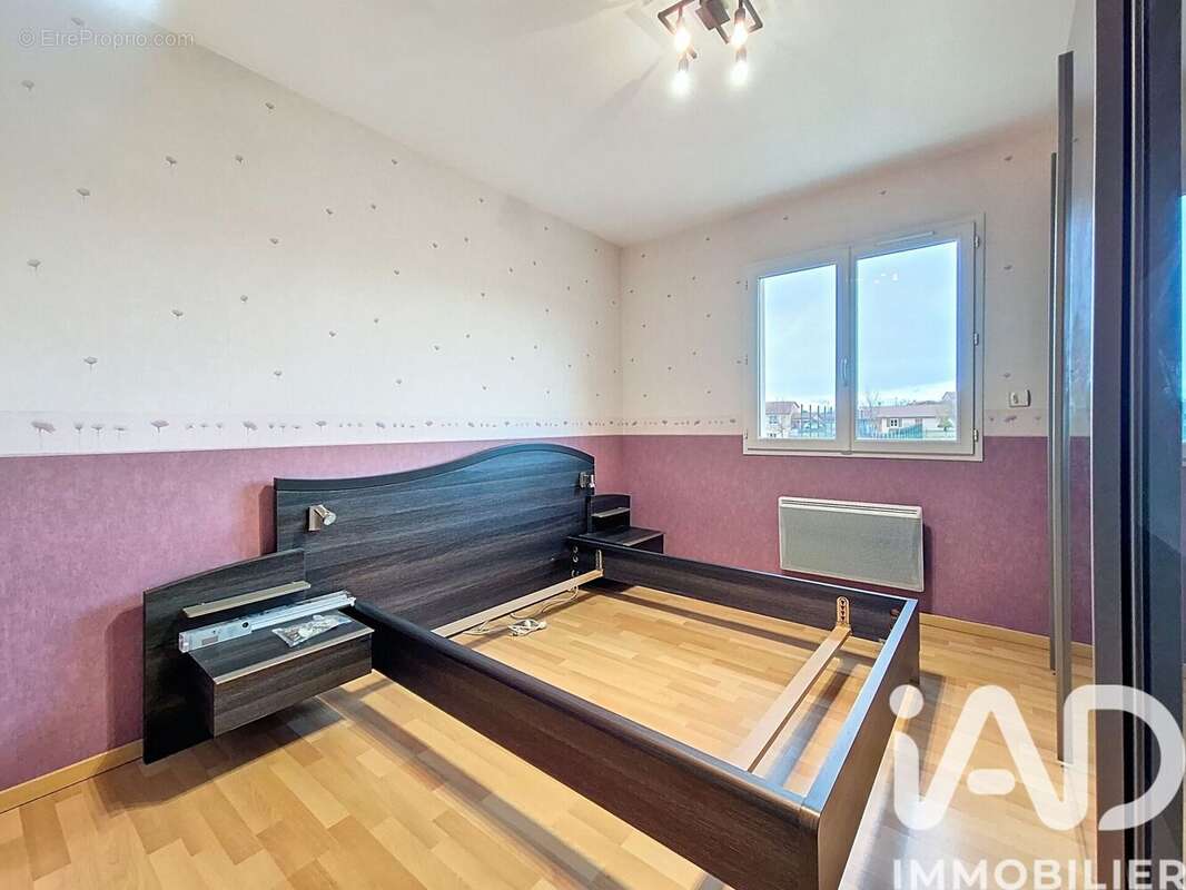 Maison 139 m² à Chaspuzac  - photo 9