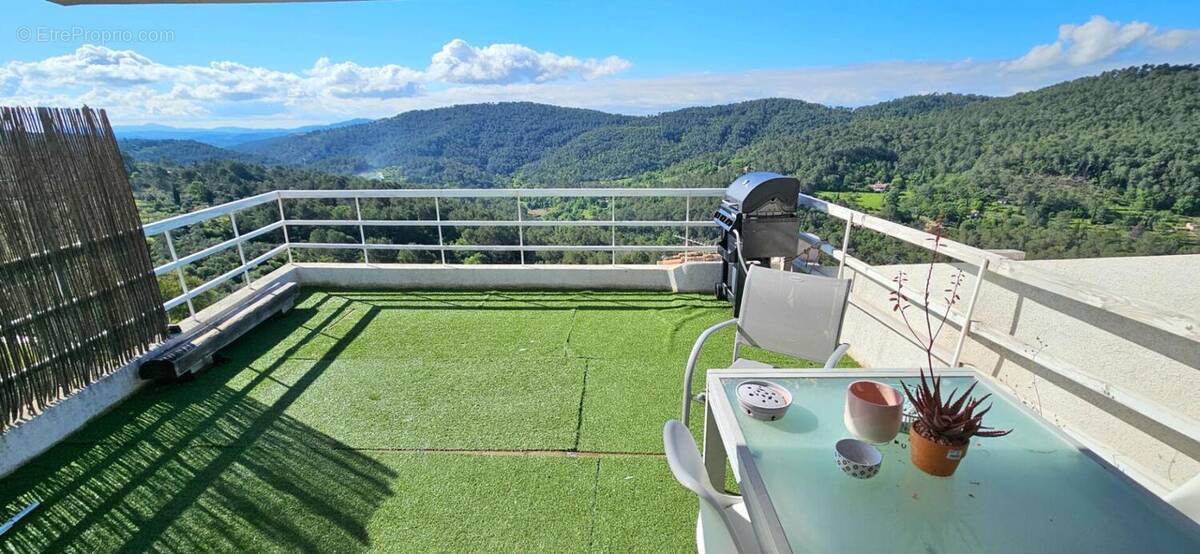 Appartement à CLAVIERS
