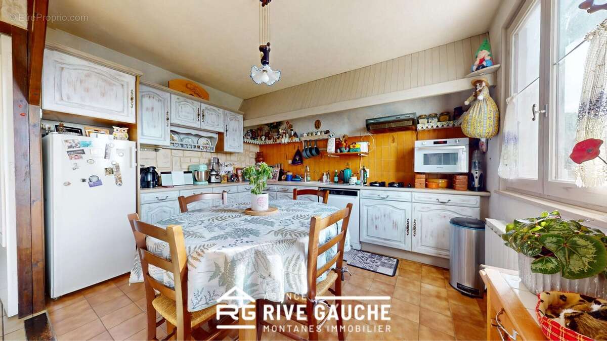 Maison à SALAISE-SUR-SANNE