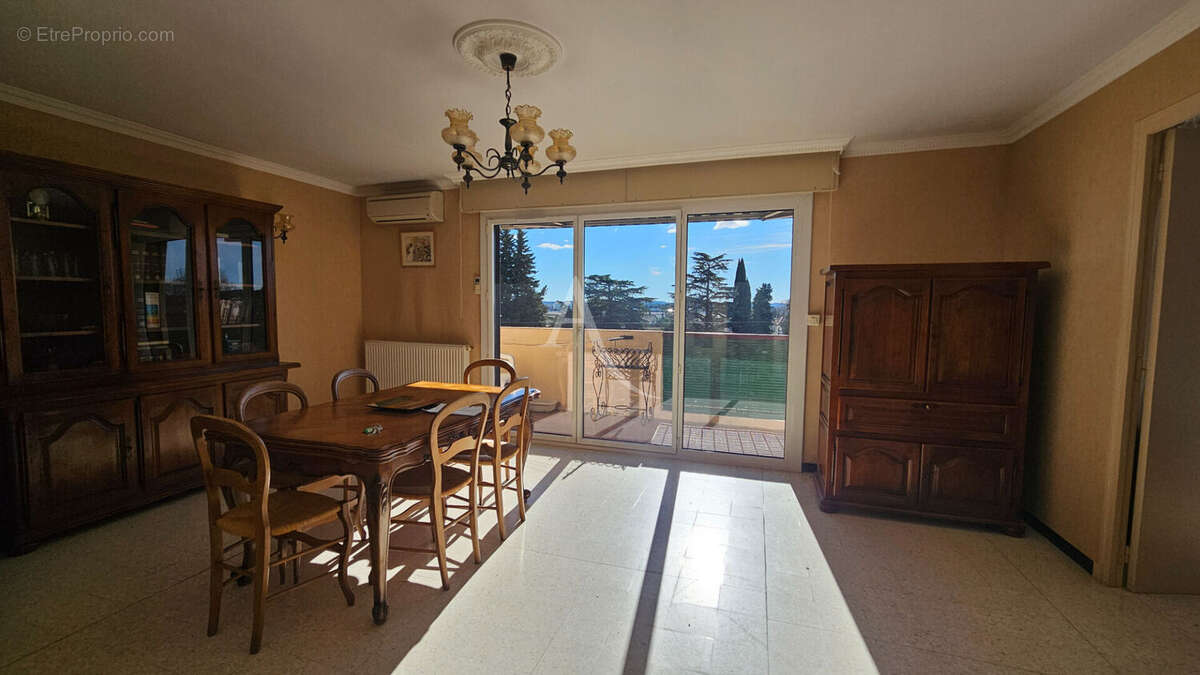 Appartement à NIMES