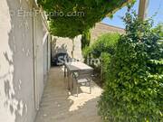 Appartement à SAINTE-CECILE-LES-VIGNES