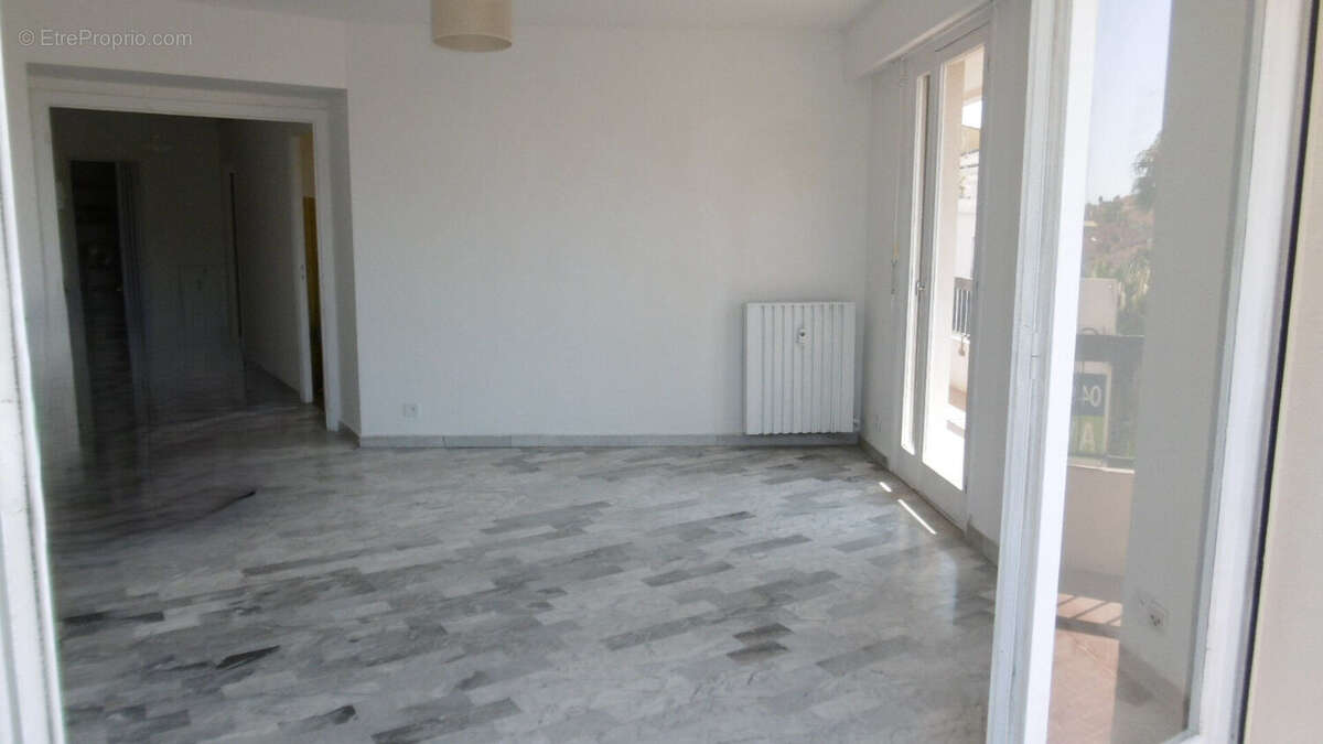 Appartement à HYERES